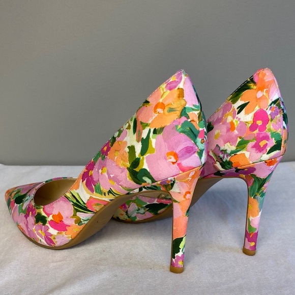 Nine West Pink Floral Print Pumps – Size 8.5 – EUC - Picture 8 of 10
